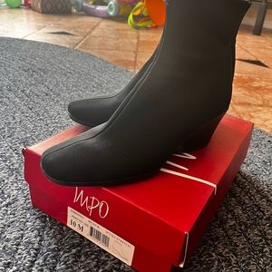 Women’s black stretch dress boots